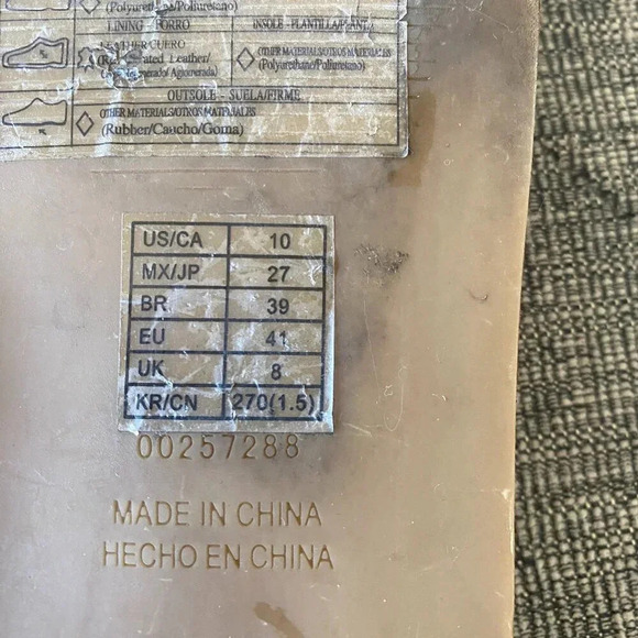 Forever 21 Black and Gold Studded Sandals Size 10 - Picture 6 of 6